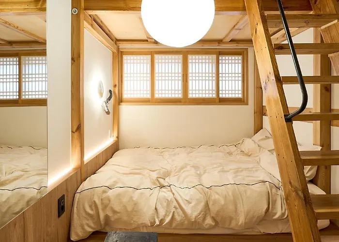 Yurangjae#jongmyo#seosunra-gil#hanok Stay#jongno Hanok Accommodation#changdeokgung Palace#bukchon Hanok Village#national Museum Of Art