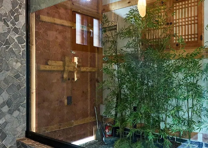Appartement Yurangjae#jongmyo#seosunra-gil#hanok Stay#jongno Hanok Accommodation#changdeokgung Palace#bukchon Hanok Village#national Museum Of Art Seoel